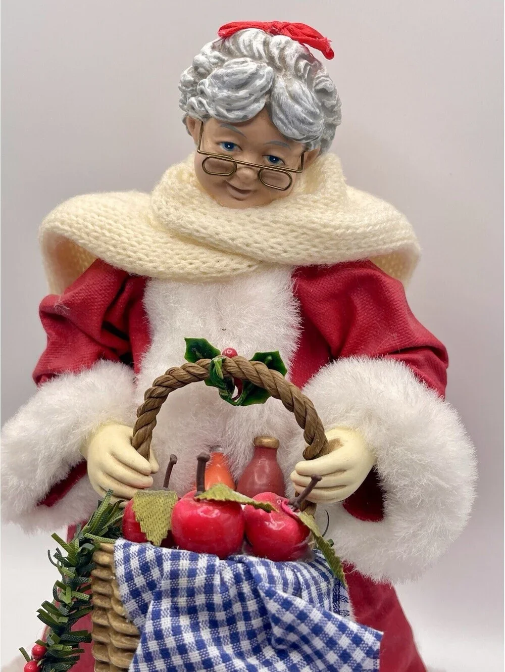 Possible Dreams Clothtique Mrs Claus Santa’s Better Half 713155 W/ Box 1997